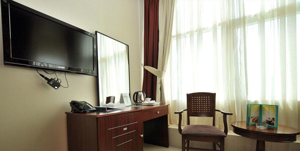 Center Ville Hotel Абу-Даби Экстерьер фото